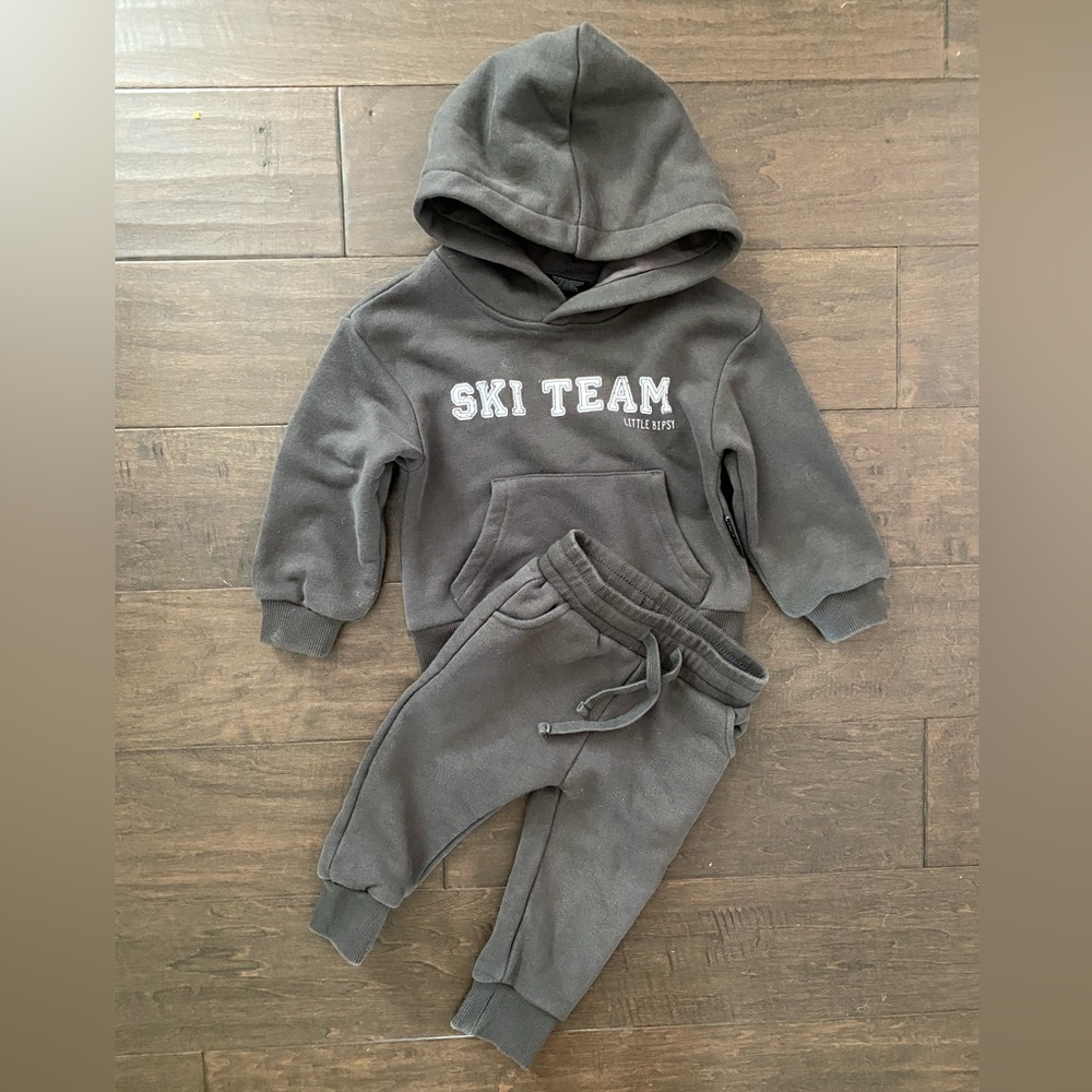 Little Bipsy jogger set 6/12
